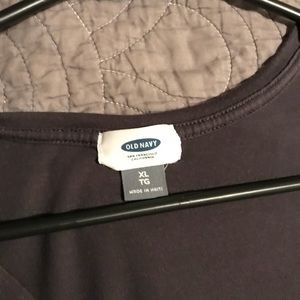 Grey Old navy v-neck T-shirt